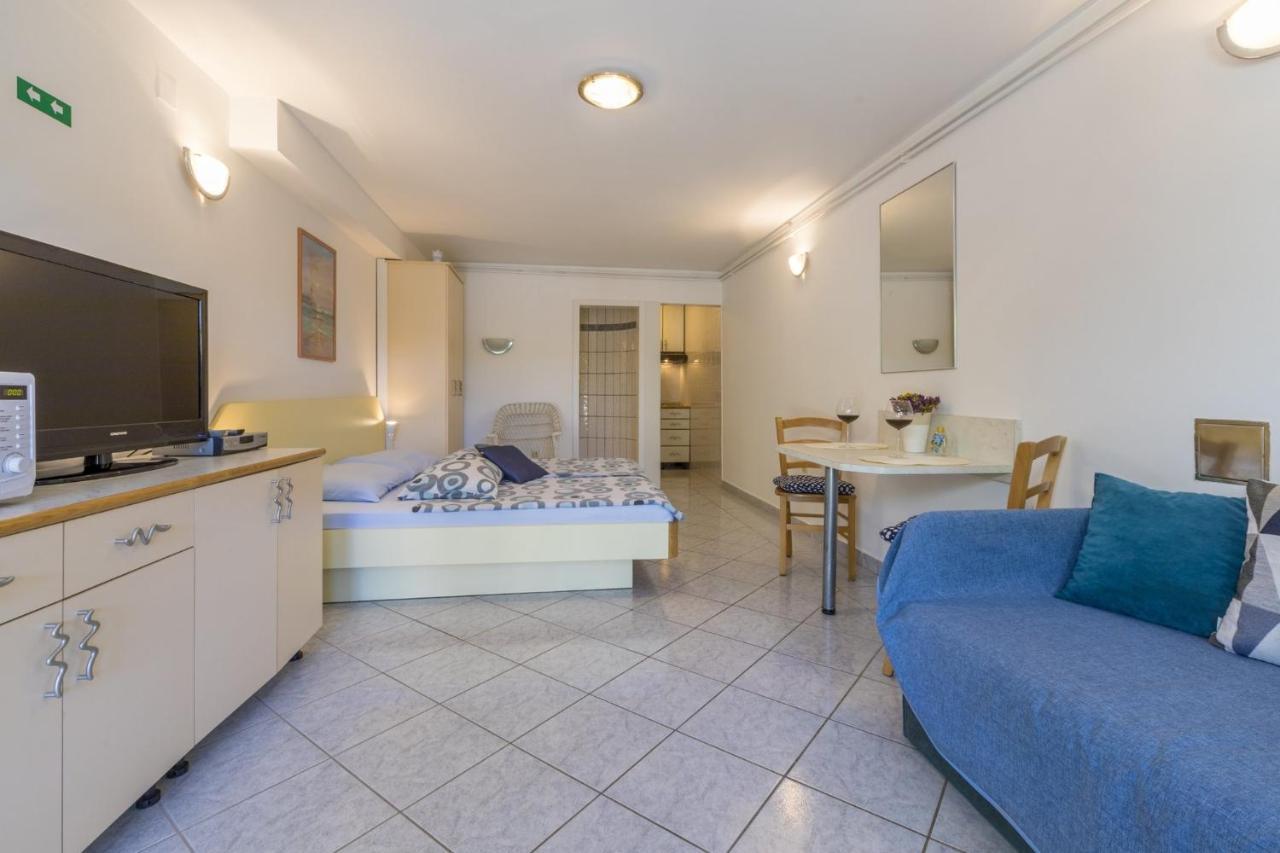 Blue Pearl Apartments 茨里克韦尼察 外观 照片