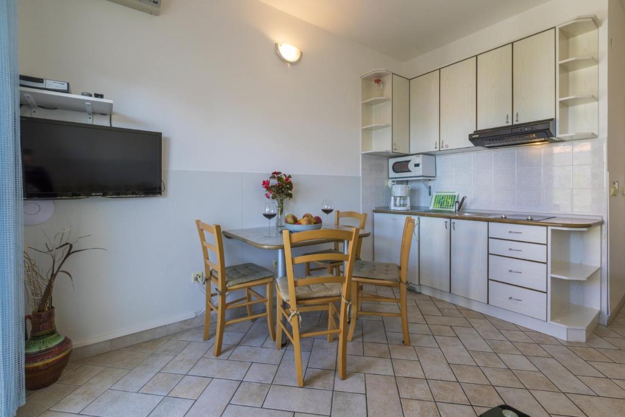 Blue Pearl Apartments 茨里克韦尼察 外观 照片