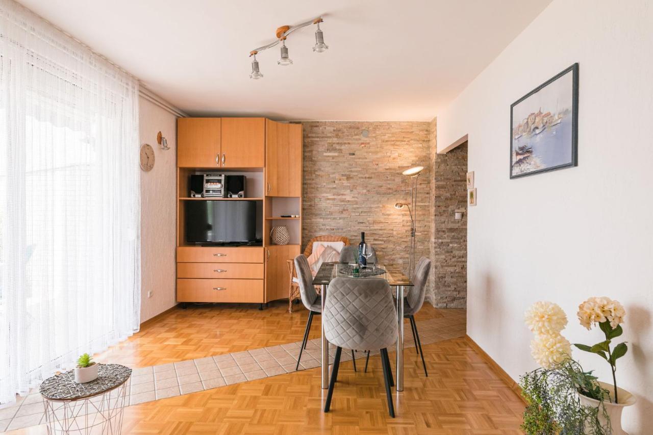 Blue Pearl Apartments 茨里克韦尼察 外观 照片
