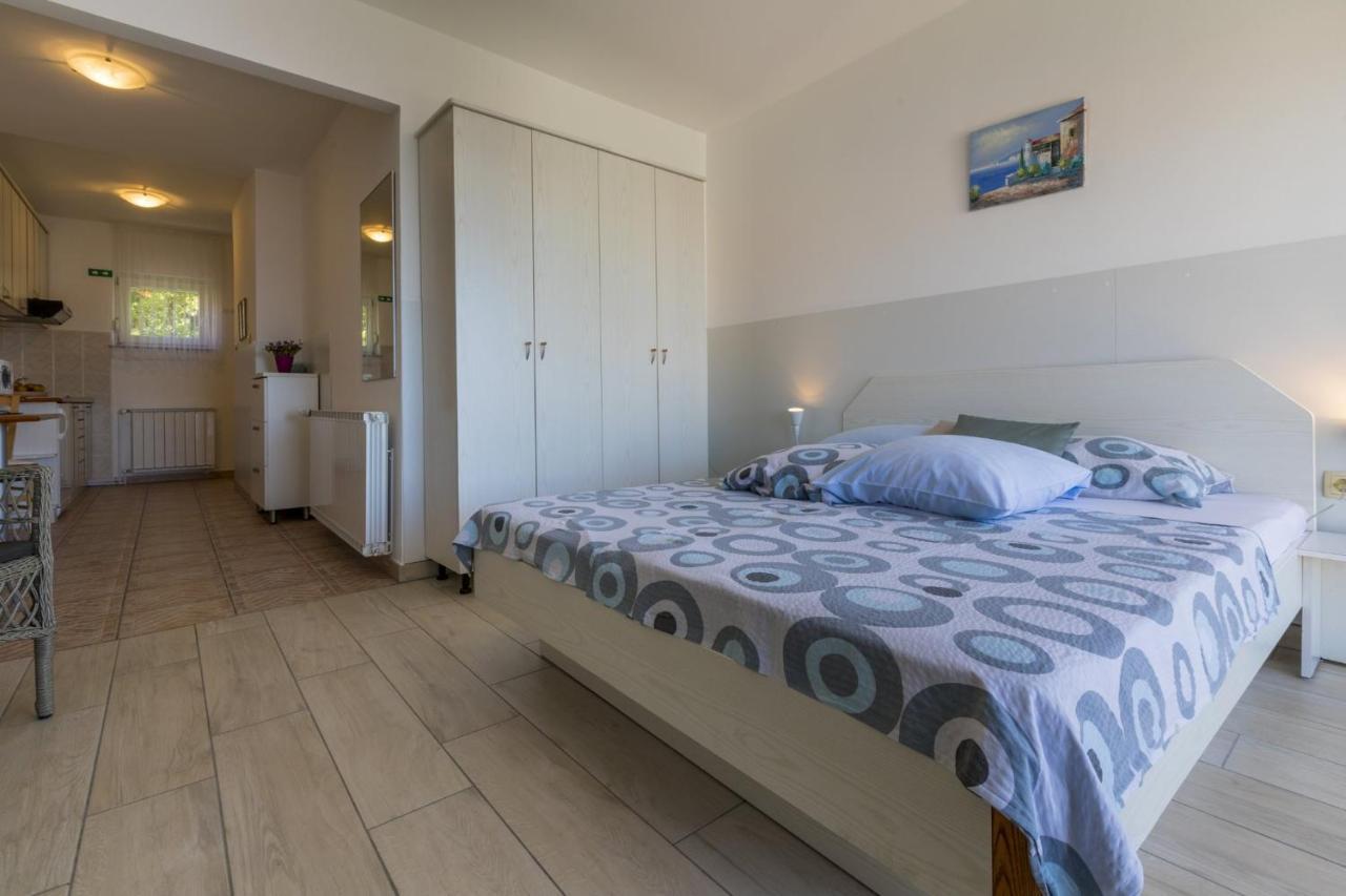 Blue Pearl Apartments 茨里克韦尼察 外观 照片